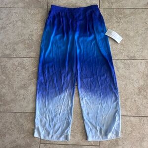 Wide leg trousers